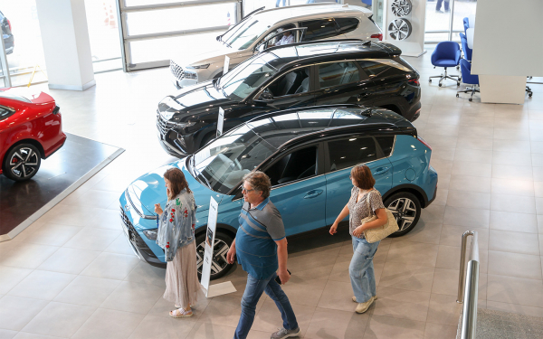 
            &laquo;Фейковые&raquo; Lada Iskra, новый глава Минтранса и снижение цен. Итоги недели
        