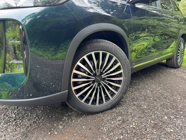 
            Tenet вместо VW. Мы испытали новый кроссовер Т8 калужской сборки
        