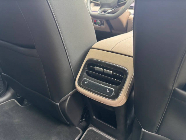 
            Tenet вместо VW. Мы испытали новый кроссовер Т8 калужской сборки
        