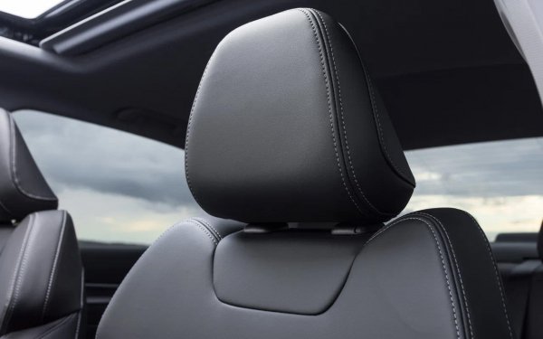 
            Дешевле, но лучше Geely Emgrand. Мы покатались на новом Belgee S50
        