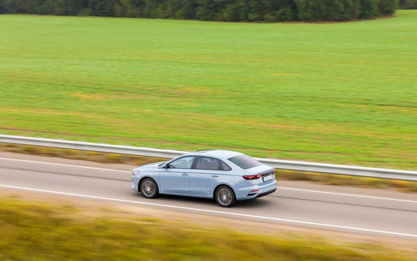
            Дешевле, но лучше Geely Emgrand. Мы покатались на новом Belgee S50
        