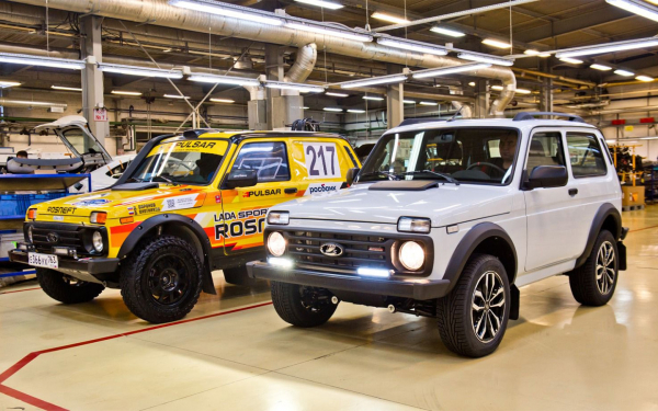 
            &laquo;Я люблю Lada&raquo;. Экс-дизайнер Rolls-Royce&nbsp;&mdash; о трендах и работе в Hongqi
        